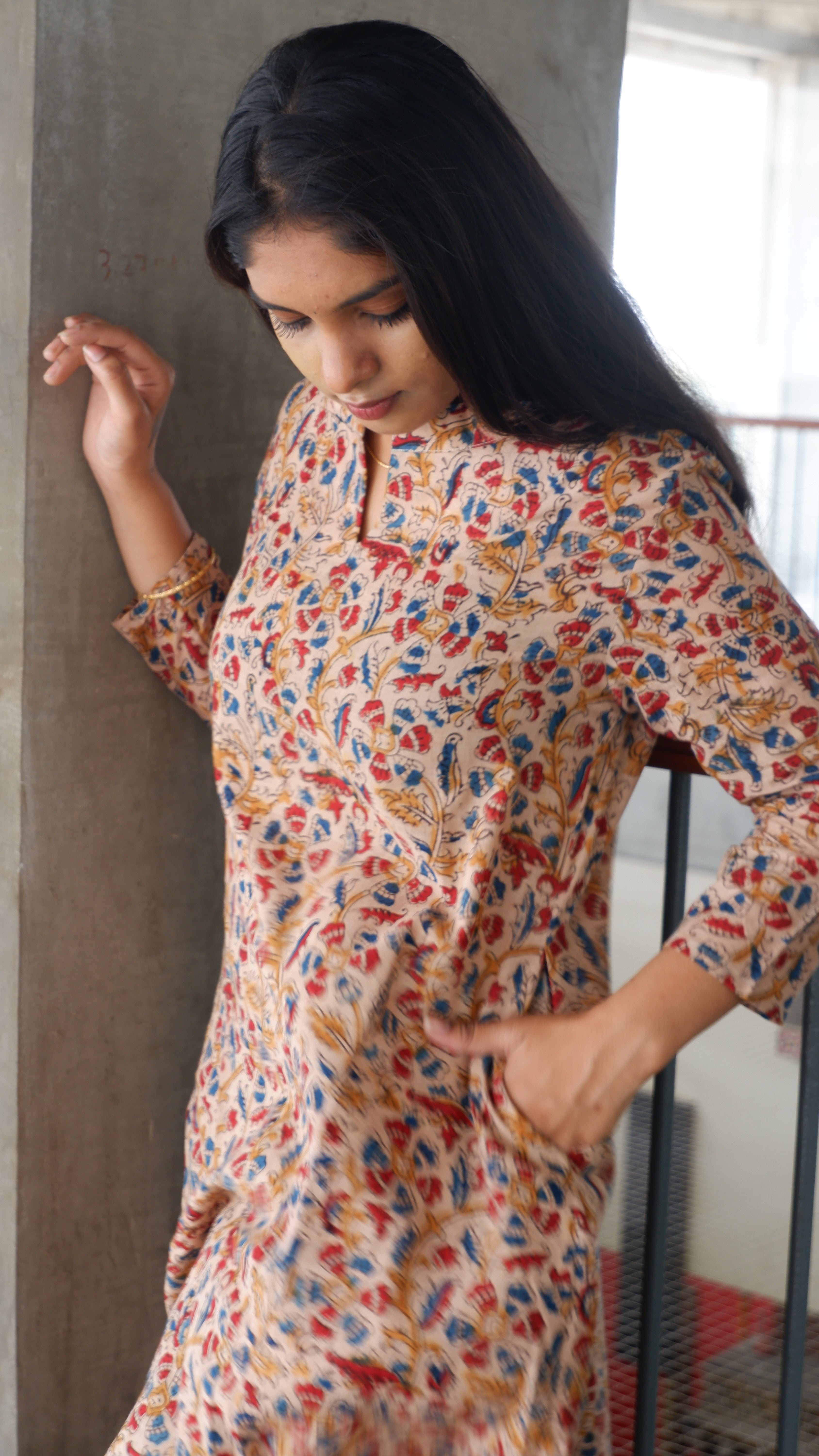 Cream Floral Kalamkari A-line Long Kurta
